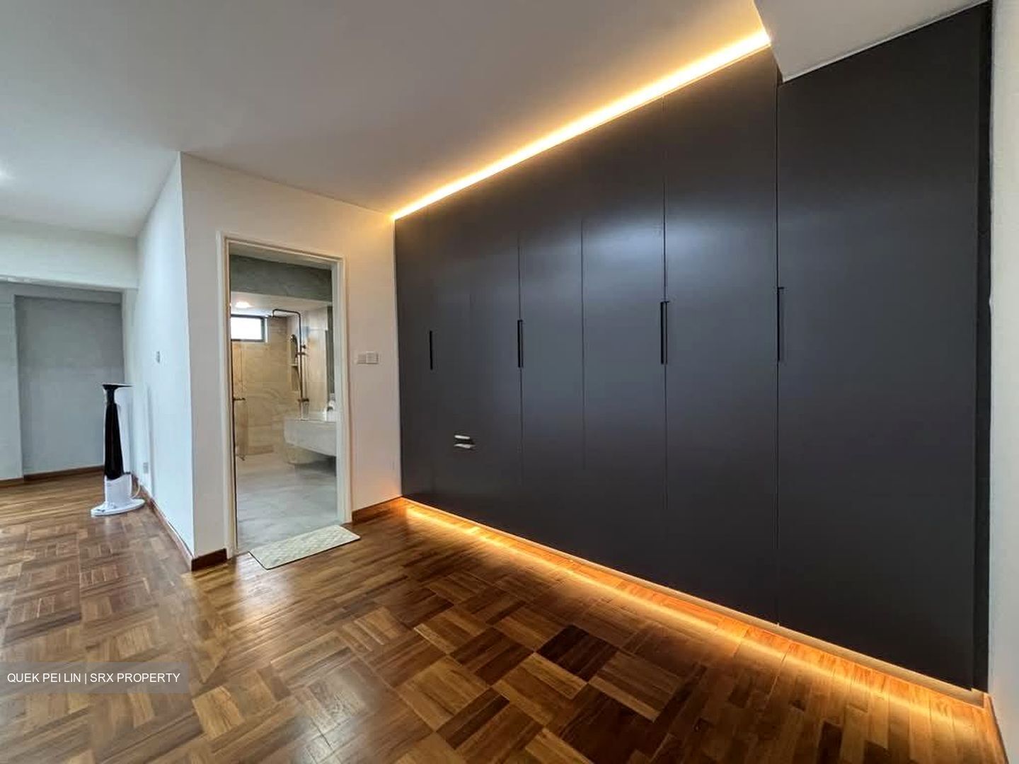 East Coast Avenue (D15), Terrace #570262981